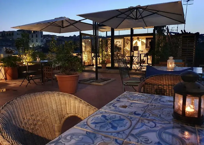 The Spanish Palace, Suites, Rooms, Apartments & Terraces Nápoles